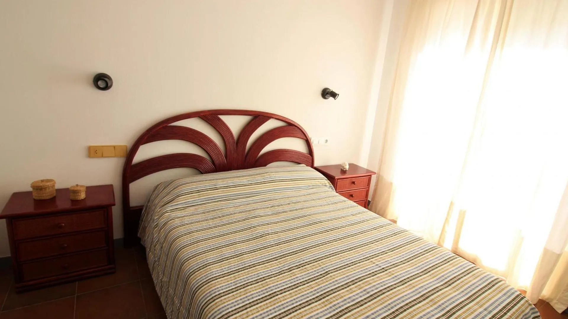 Apartamento Con Piscina Y Terraza Cerca De La Playa De La Rubina, Wi-Fi Y Climatizacion. - Es-258-34 Rosas Lägenhet